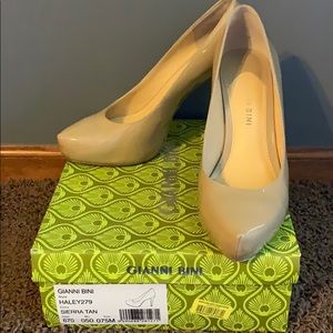 Gianni Bini Haley Pumps